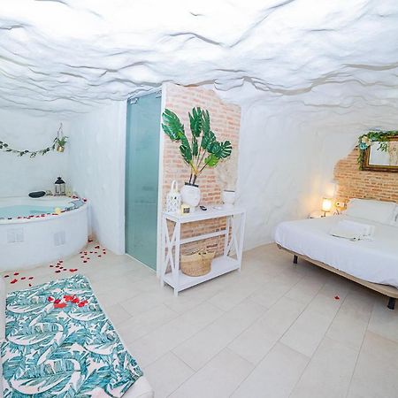 Casa Rural Las Colmenas アルカラ・デル・フカル エクステリア 写真